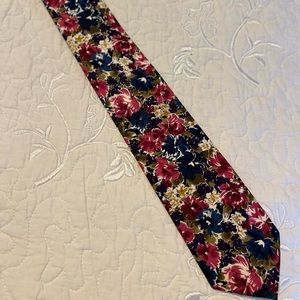 Vintage Floral Gant Tie, Blue and Red, 100% Cotton, Made in the USA.